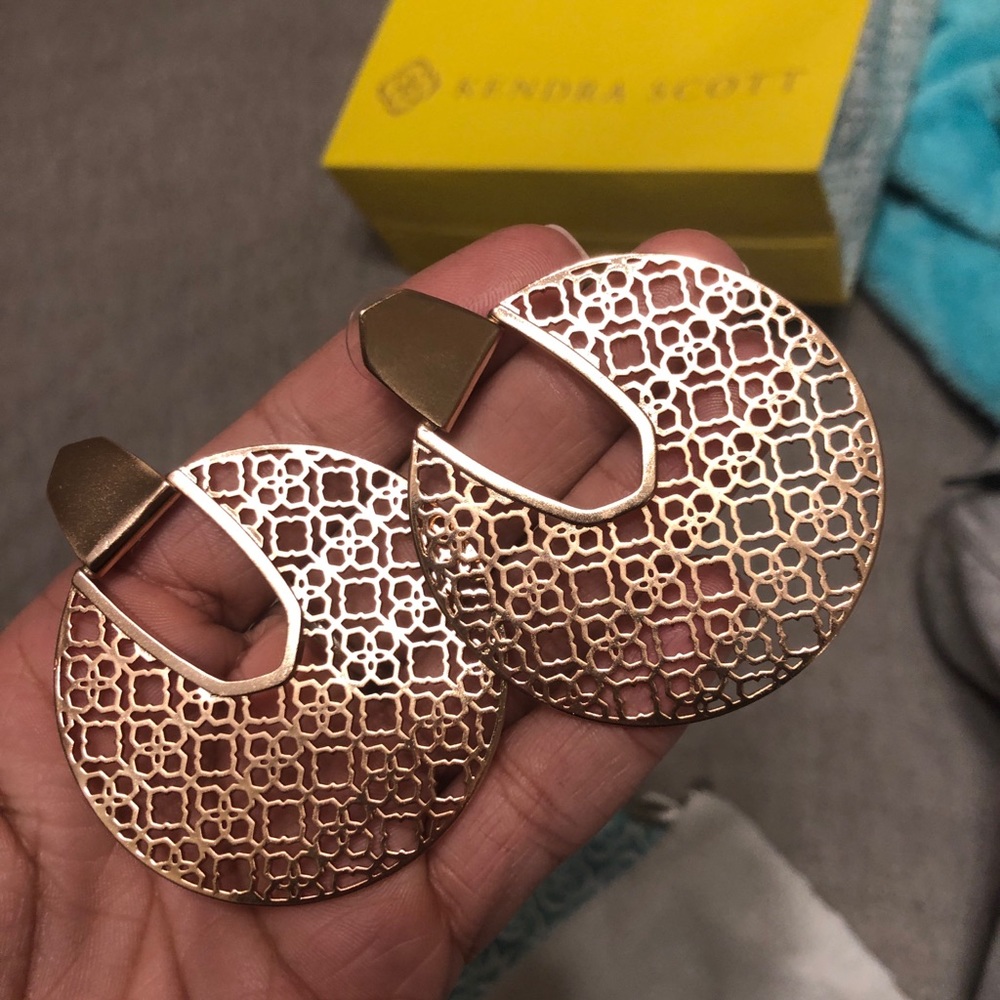 Kendra Scott Diane earrings